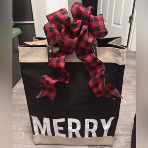 Santa Barbara Design Studio Merry bag